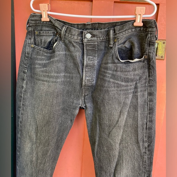 Levi’s black wash 501 jeans - Picture 3 of 6